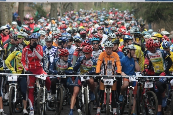 Pirmais "Piedzīvojumu parka" velobrauciens un triatlons Ventspilī